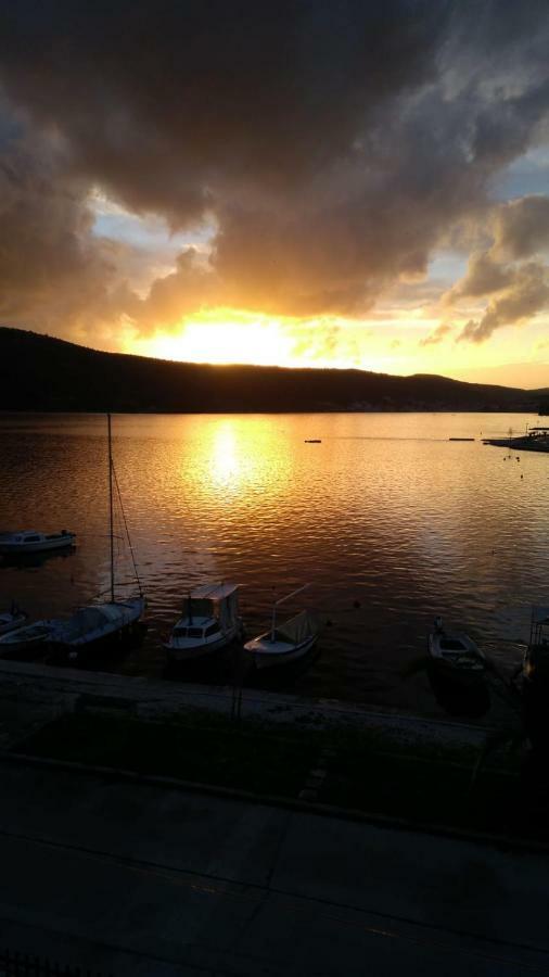 Sea View Apartment Sunrise Poljica & Blue Lagoon Rent A Boat Extérieur photo